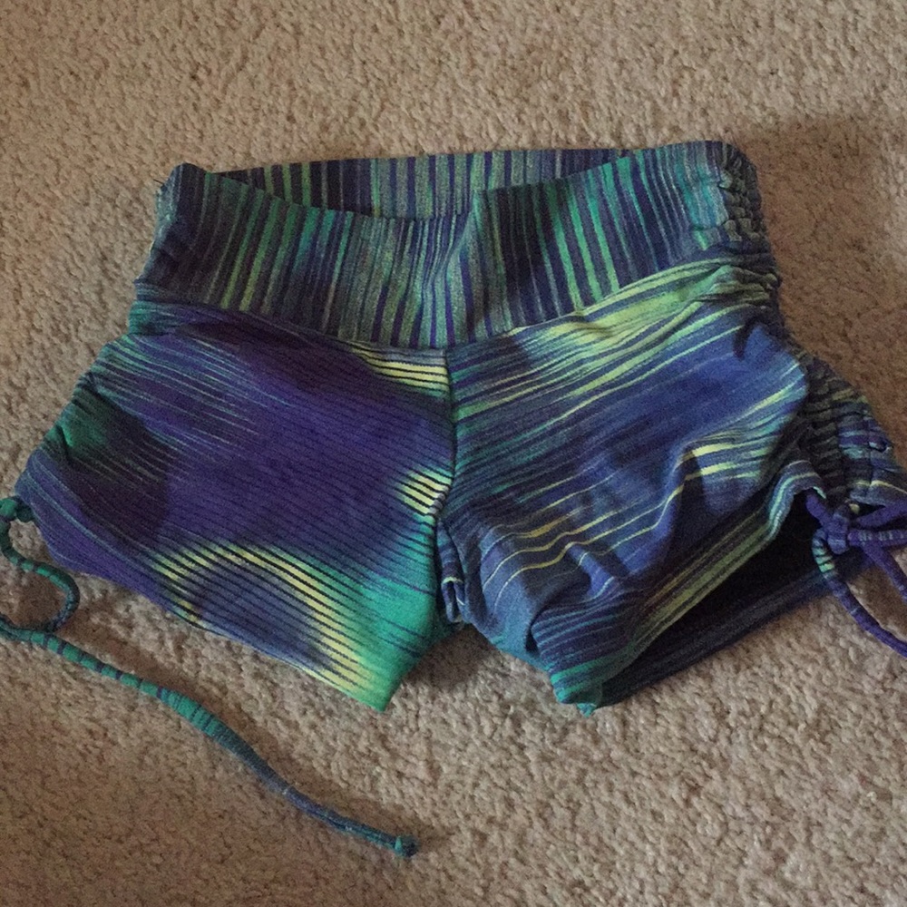 Liquido booty shorts